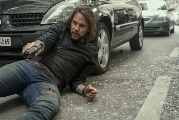Ben Edwards (Taylor Kitsch) on kouliintunut koviin tehtäviin erikoisjoukoissa.
