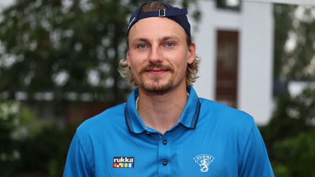 Tamperelainen Roope, 28, on Suomen mystisin NHL-miljonääri – tällaisella autolla hän ajelee