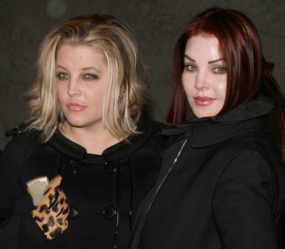 Lisa Marie ja Priscilla vuonna 2007.