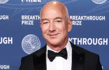 Miljardööri Jeff Bezos juhli kesällä häitään - Nyt tuli suru-uutinen