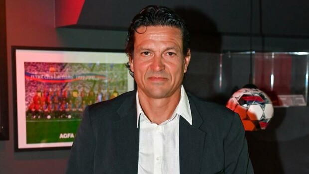 Koronaan sairastunut Jari Litmanen avoimena terveydestään – 'lasinilkka' ei enää kiusaa: ”Kyllä tässä vielä joskus ollaan kunnossa” Jari Litmanen