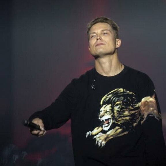 Lahdessa järjestetty Valot sammuu -konsertti lopetti Cheekin uran, eikä häntä ole sen jälkeen nähty keikkalavoilla. Cheek