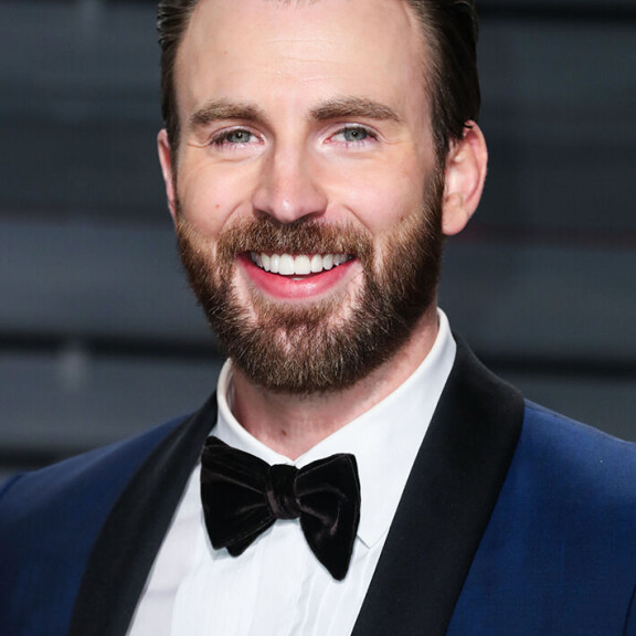 Chris Evans on maailman seksikkäin mies vuosimallia 2022. Chris Evans on maailman seksikkäin mies vuosimallia 2022.