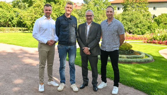 Maajussit Perttu (vas.), Antti, Ville ja Matti rohkaisevat hakemaan mukaan ohjelmaan. Antin mielestä hiljaisenkaan ihmisen ei tarvitse pelätä julkisuutta.