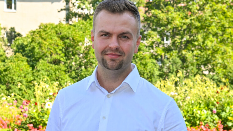 Maajussi-Perttu saa yhden naisista nielemään kyyneleitään