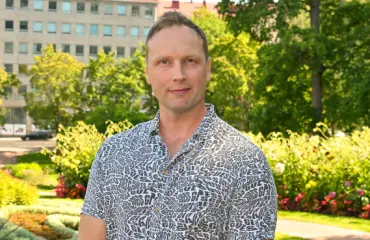 Maajussi-Matti härskinä: "Mitä jos läimäisen sinua...?"