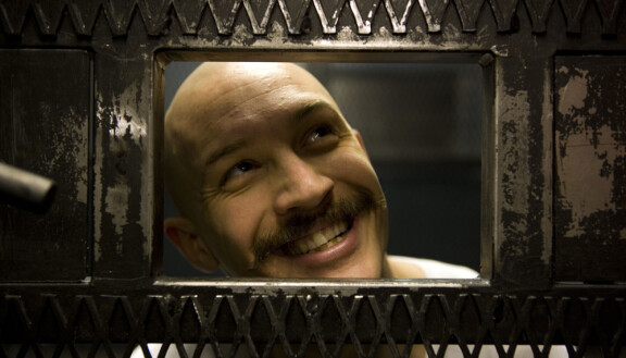 Tom Hardy elokuvassa Bronson.