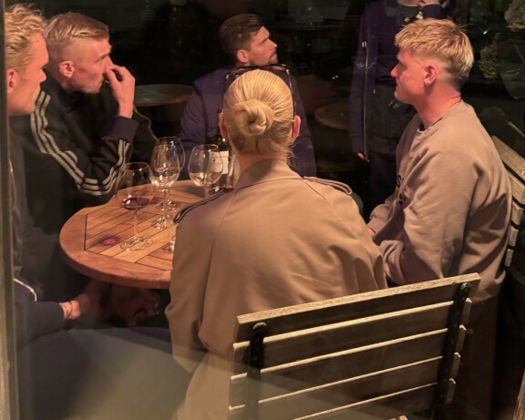 Janoa hoidettiin astetta fiinimmällä rypälemehulla.