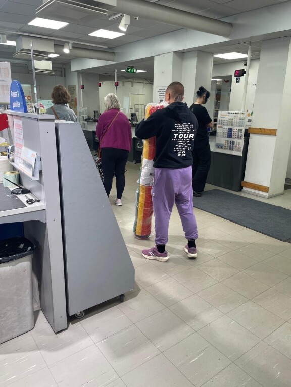 Matto ja Elina - vain toinen palasi postista.