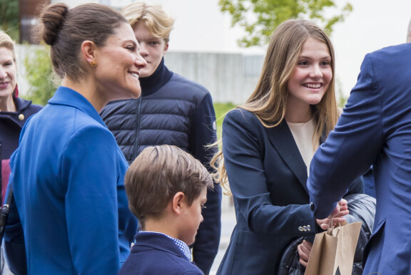 Estelle ja Oscar pääsivät äitinsä mukana hienoon ja historialliseen urheilutapahtumaan.