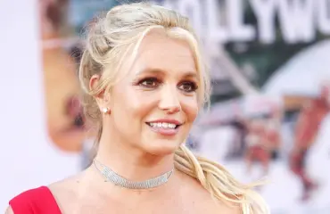 Jösses! Britney Spears poseeraa nakuna – kuva!