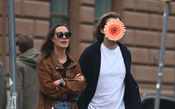 Sanna Marin taas uuden komistuksen seurassa – paparazzikuvat!