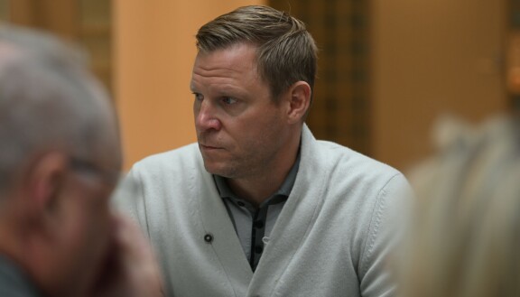 Mikko Koivu esiintyi vakavana Varsinais-Suomen käräjäoikeudessa 26. elokuuta ennen istunnon alkamista.