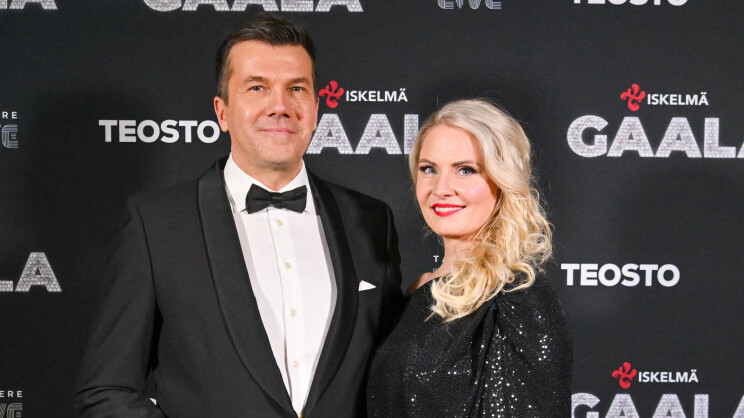 Tommy Fränti ja Virpi-rakas lemmenlomalla – kuvat!