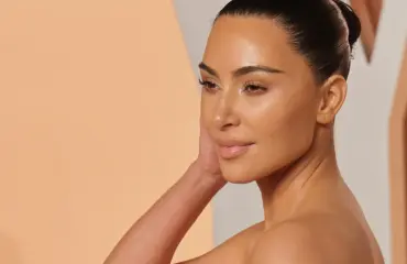 Oho! Kim Kardashianin 12-vuotias tytär kasvoi äitiään pidemmäksi – kuva