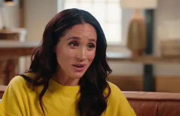 Herttuatar Meghan avautuu hovin sukkahousumääräyksestä