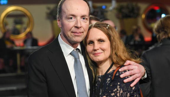 Kirjassa Jussi Halla-aho avautuu myös yksityiselämästään. Kuvassa Hilla-vaimo.
