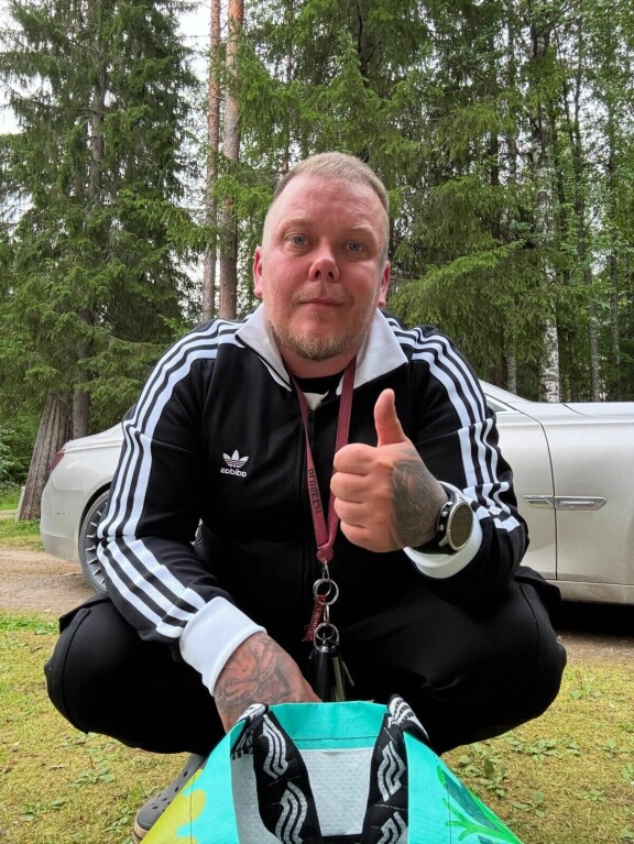 Rappiostriimaaja Jouko Kärkkäinen eli 'Pottukoira' kertoi aiemmin Seiskalle Ismon käyneen hänen luonaan vain alle viikko ennen kuolemaa.
