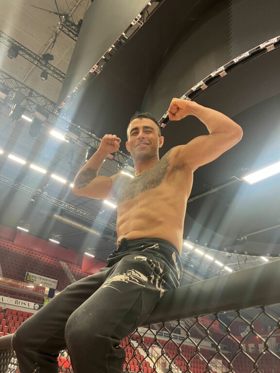 Makwan Amirkhani on joutunut selvittelemään seksuaalirikossyytteitä aiemminkin. Hänet on joka kerta todettu syyttömäksi.