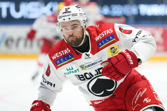 Jessen pitkä peliura päättyi kasvattiseura Ässiin.