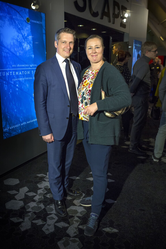 Jutta Urpilainen muutti perheineen Qatariin miehen, Juha Mustosen töiden takia.
