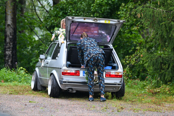 Ollin bestman kävi laittamassa Golfin valmiiksi koitokselle.