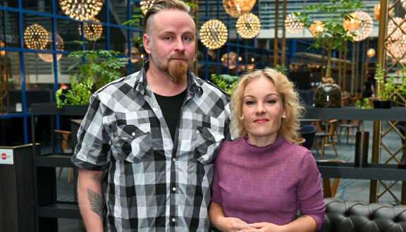 Lauri ja Sari-Anna viettävät häämatkansa Välimeren auringossa.