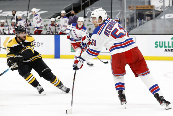 Tarmo Reunanen edusti keväällä 2021 New York Rangersia. Nyt hän on Tepsin kapteeni.