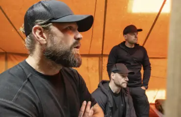 Yksi kokelaista saa kuraa niskaansa Erikoisjoukot-kouluttajilta: ”Paskin”