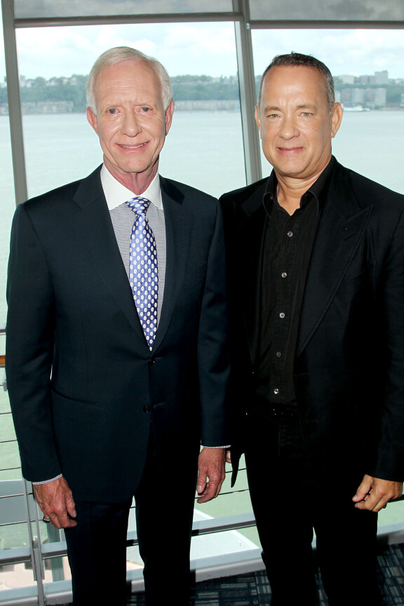 Chesley Sullenberger ja näytteljiä Tom Hanks ovat esiintyneet yhdessä useissa tilaisuuksissa.