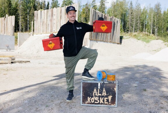 Henkka sai armeijassa räjähteisiin erikoistuneen pioneerin koulutuksen.