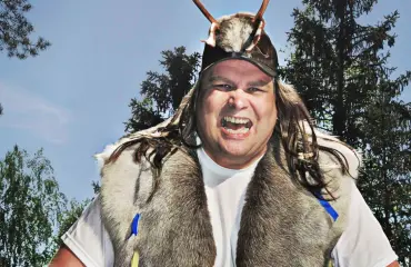 Psykiatri kuvasi Markku Mutasta hermoille käyväksi – päätyi jahtaamaan nuoria naisia tv:ssä