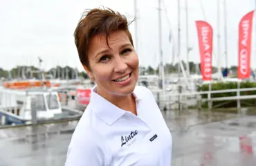 Arja Korisevalla outo selkkaus kesken ajomatkan – kyläläiset auttoivat kotiin