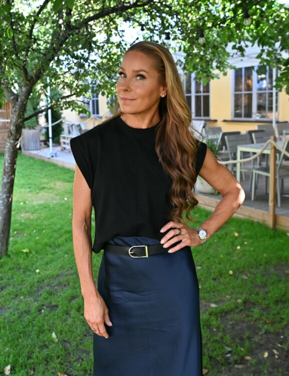 Miljonääri ja ex-missi on myös menevä mutsi.