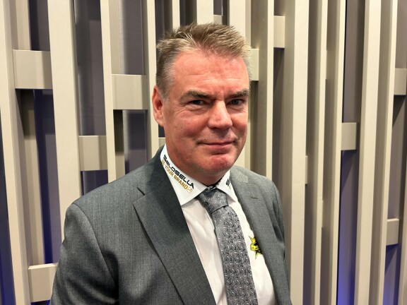 Raimo Helminen sai palkankorotuksen.