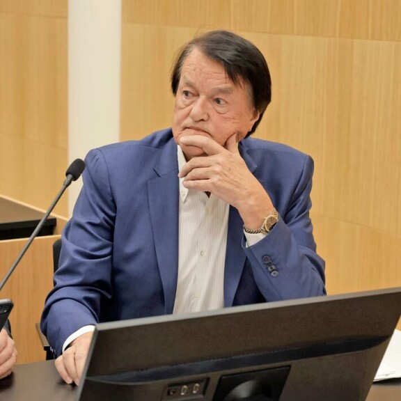 Luottomies Kari Miettinen ei kiistänyt yksityiskohtaisesti Regina Paanalan kertomaa. – Ei mitään kommentoitavaa tällaisten virheellisten tietojen jälkeen. Luottomies Kari Miettinen ei kiistänyt yksityiskohtaisesti Regina Paanalan kertomaa. – Ei mitään kommentoitavaa tällaisten virheellisten tietojen jälkeen.