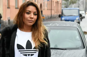 Amanda Harkimon rahasotkut paljastuivat: Roy-isän hautajaiset maksamatta