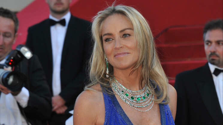 Uskoisitko 67-vuotiaaksi? Sharon Stone rohkeissa kuvissa