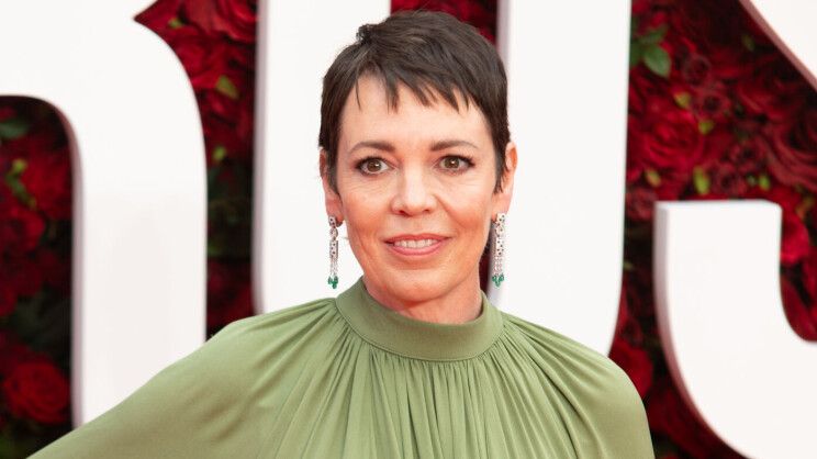 Olivia Colman vihaa intiimikohtauksia – tuntee pettävänsä miestään