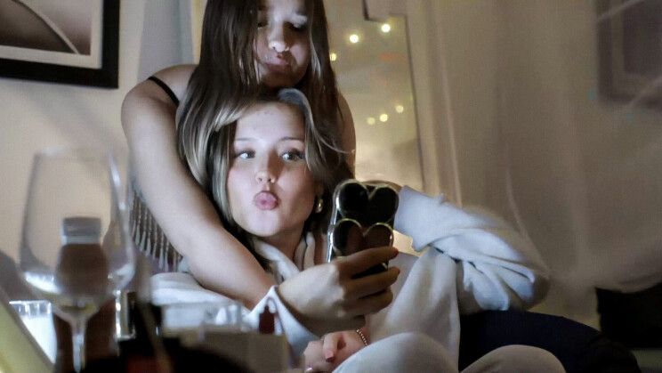 Ystävät hylkäsivät Elviran, 17, vartalon muotojen vuoksi