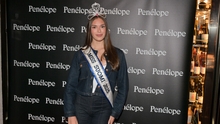 Miss Suomi Sarah Dzafce laukoo suoran mielipiteensä Sara Chafak -vertailuista