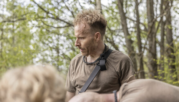 Mikko sanoo tunnistavansa itsessään aimo annoksen perässä vedettävyyttä. Joissain tilanteissa hänen on vaikea tehdä päätöksiä. Erikoisjoukot: Mikko Kekäläinen suorittaa tehtävää.