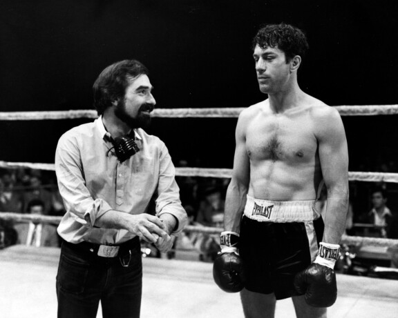 Martin Scorsese ja Robert De Niro Kuin raivo härän kuvauksissa.