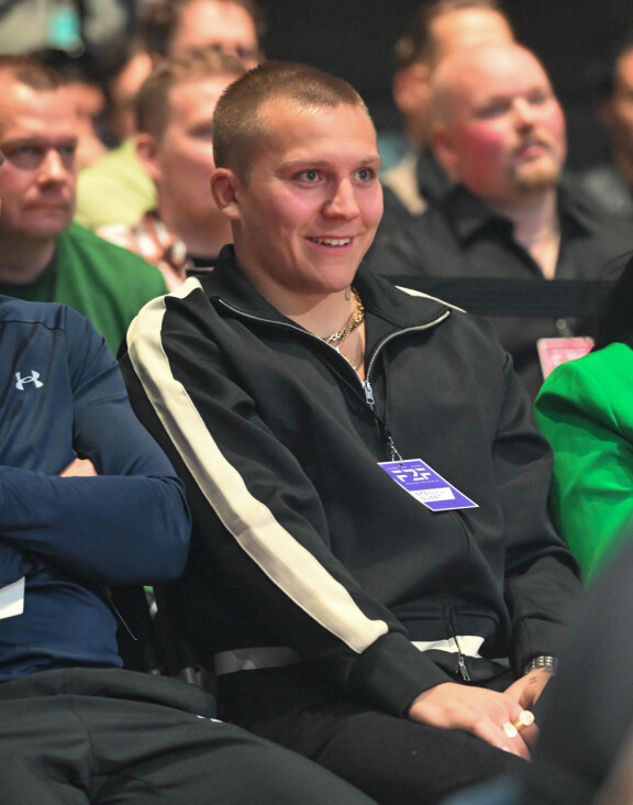 Vapaaottelija Theo Kolehmainen.
