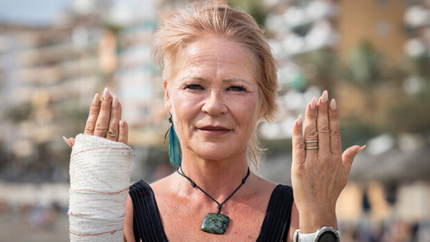 ”Löin turpaan pettäjämiestäni” – Miss XL -voittaja Johanna Karjusen liitto karahti rumasti karille Johanna Karjunen