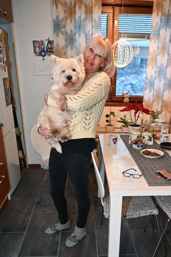 Pia totesi tammikuussa olevansa vihdoin valmis aloittamaan uuden elämän. Kuvassa Pia sekä Pian ja Matin yhdessä hommaama Diego-koira.