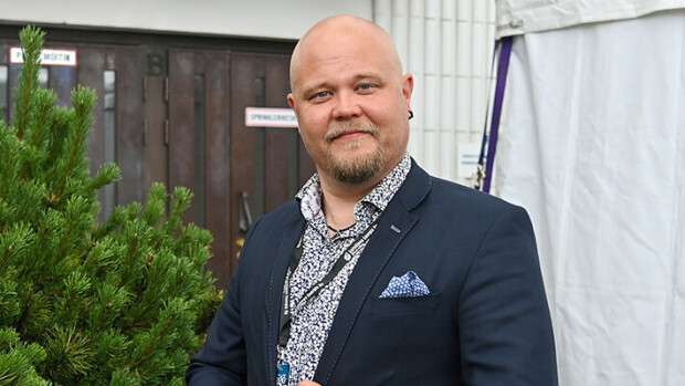 Tangokuningas Johannes Vatjus hakee avioeroa – perheessä kahdeksan lasta Johannes Vatjus
