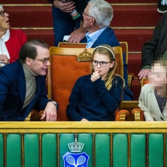 Daniel on vienyt Estellea pikkutytöstä lähtien urheilutapahtumiin. Tällä kertaa myös prinsessan paras ystävä pääsi mukaan isän ja tyttären illanviettoon. prinsessa estelle