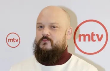 Uusi käänne Pyhimyksen avioerossa