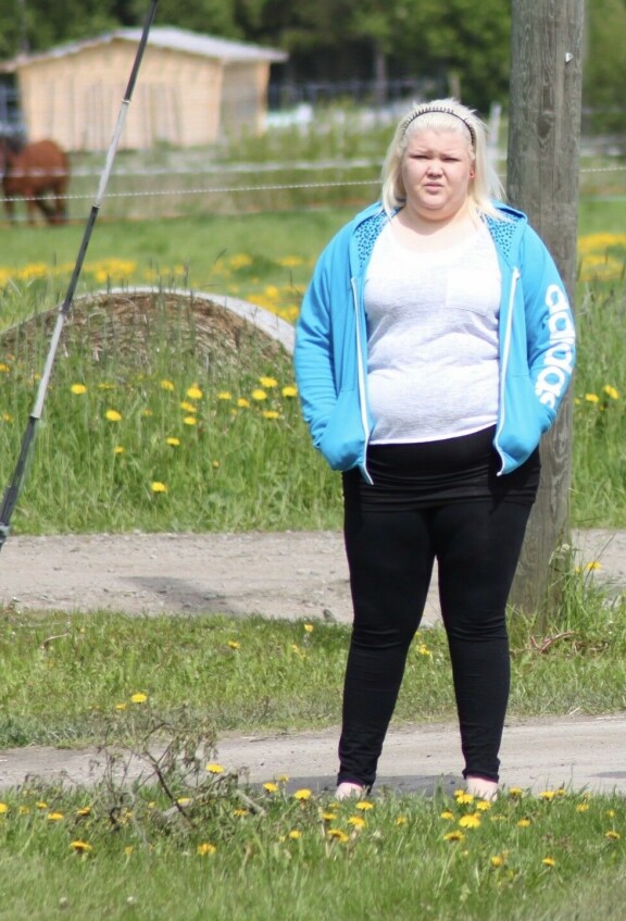 Entisessä elämässään Pia joutui käyttämään miesten XXXXL-koon paitoja.